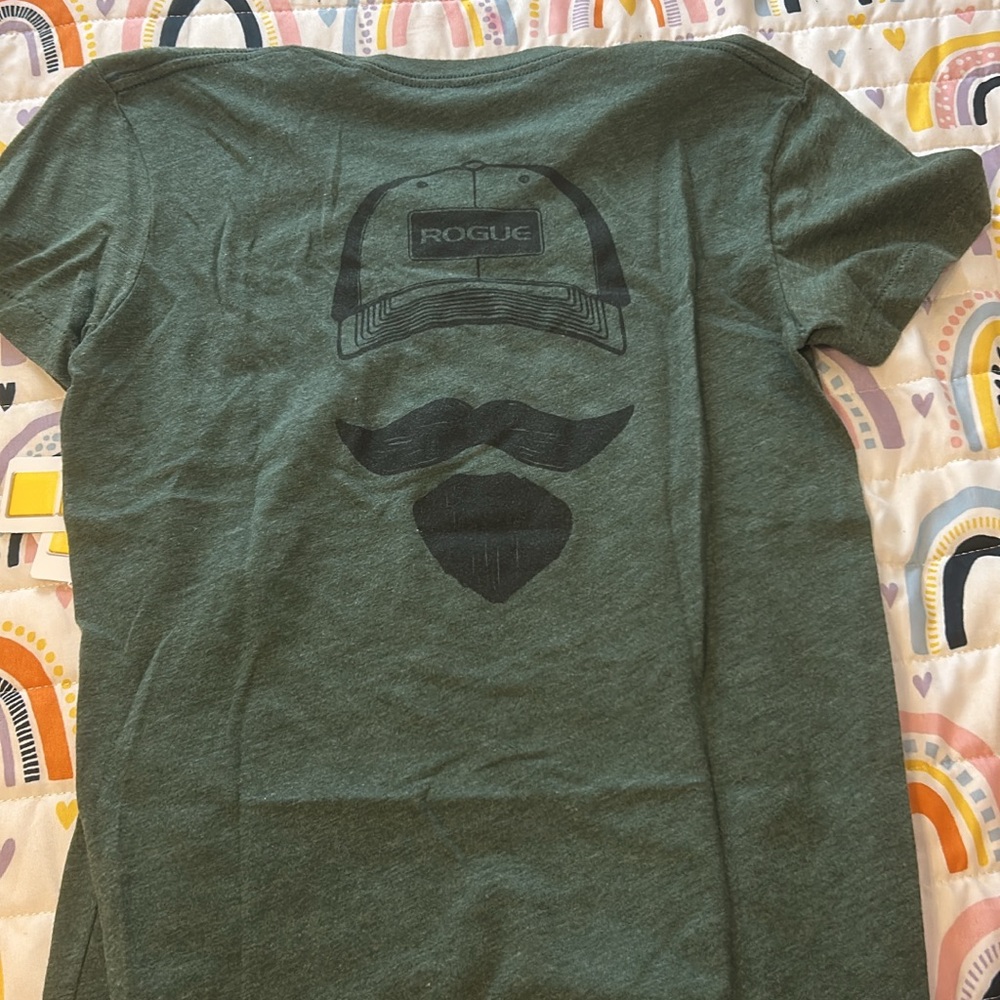 Rogue Green Graphic T-Shirt